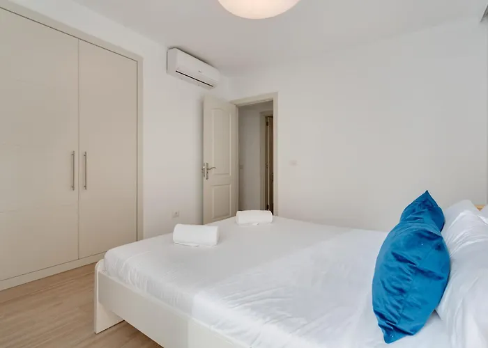 Obsidian Mirador Oceano Puerto de Santiago (Tenerife)